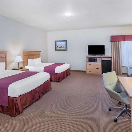 Hotel Baymont By Wyndham Cuero Extérieur photo
