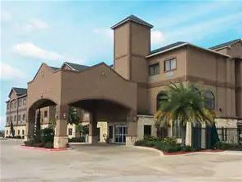 Hotel Baymont By Wyndham Cuero Extérieur photo