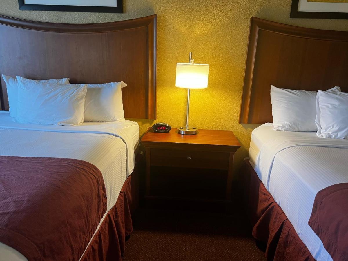 Hotel Baymont By Wyndham Cuero Extérieur photo