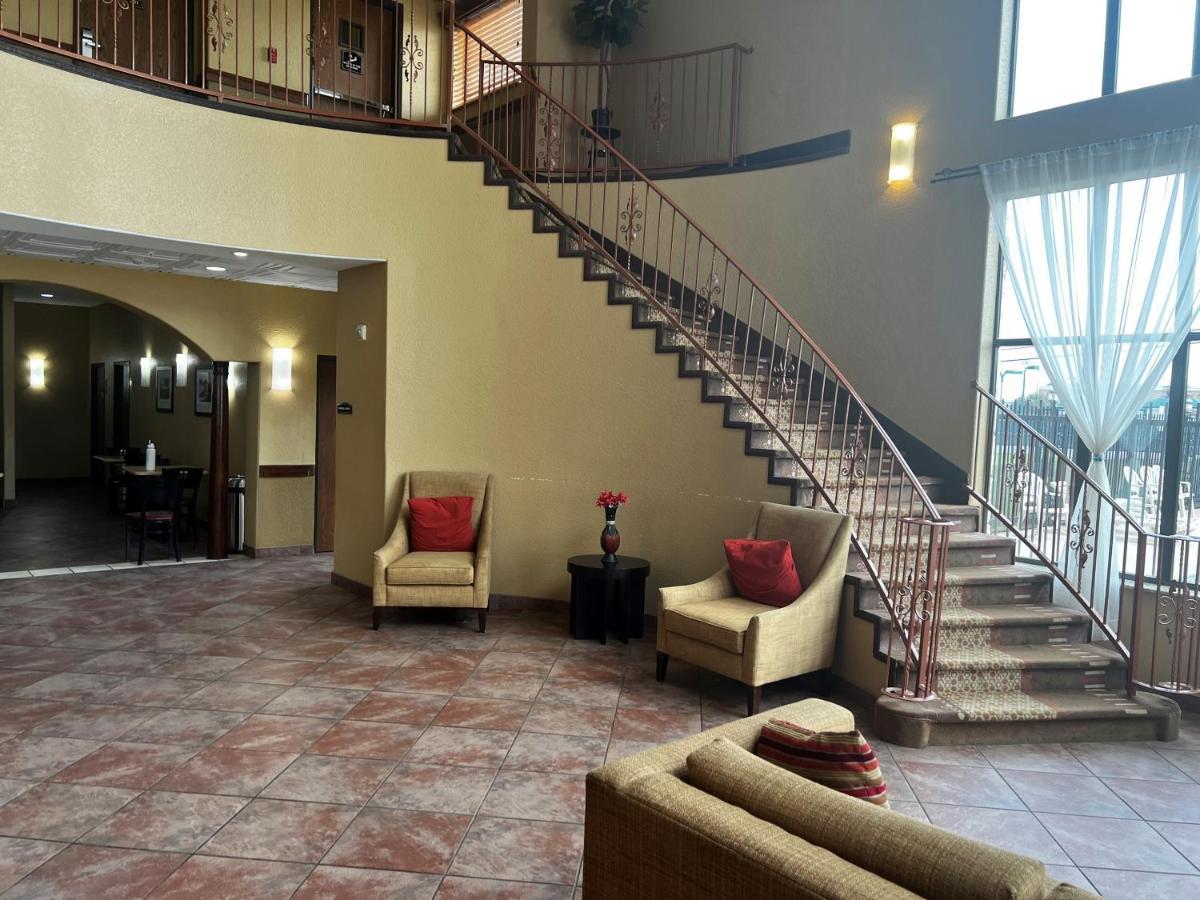 Hotel Baymont By Wyndham Cuero Extérieur photo