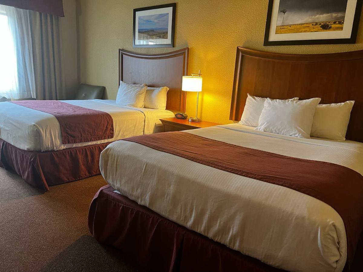Hotel Baymont By Wyndham Cuero Extérieur photo