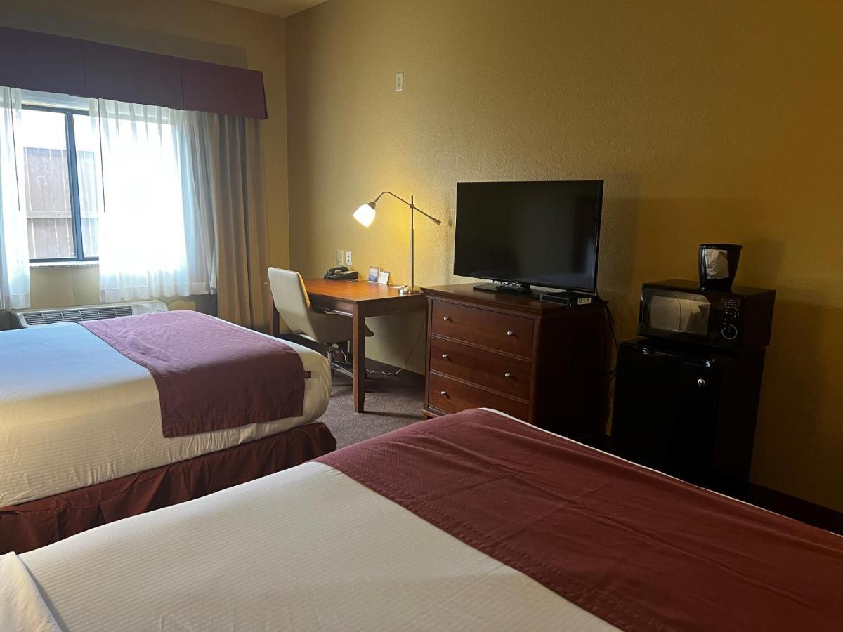 Hotel Baymont By Wyndham Cuero Extérieur photo