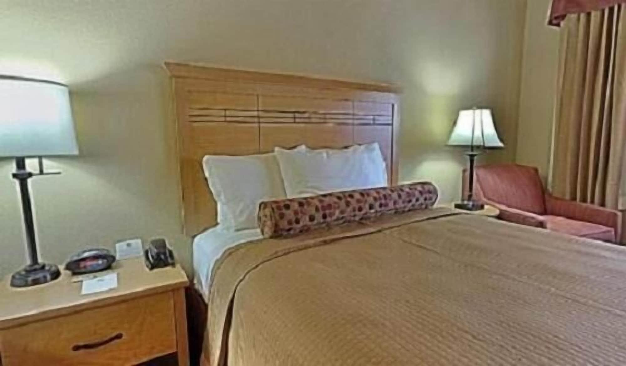 Hotel Baymont By Wyndham Cuero Extérieur photo